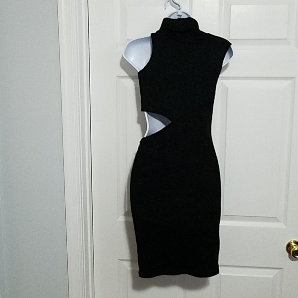 NWT Rosebullet Turtleneck Cutout Dress - Picture 2 of 3